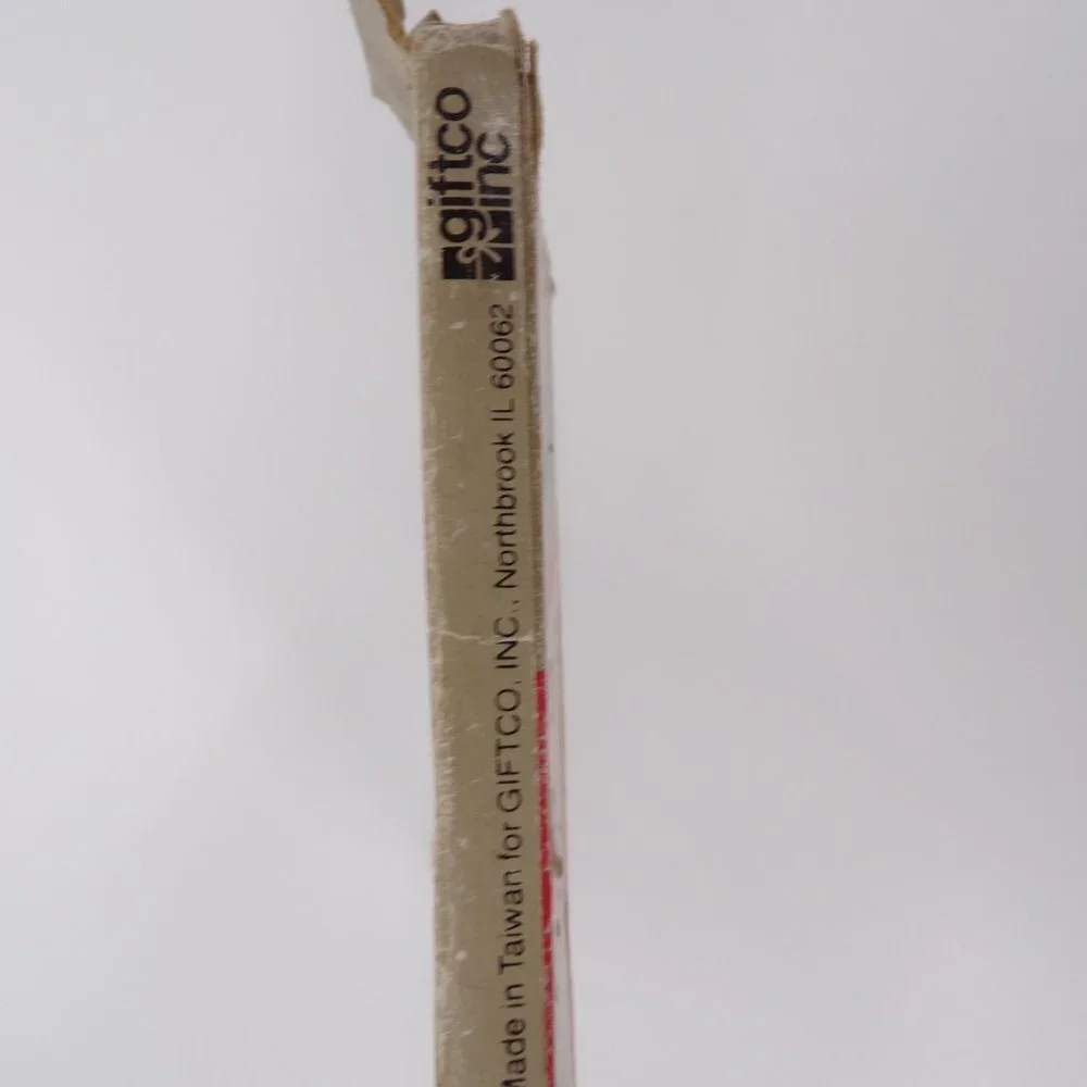 Vintage Giftco Cast Iron Cola Bottle Opener - 1982 - Picture 4 of 5